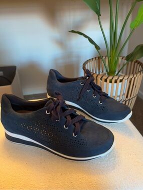 Walking Cradles Navy Leather Lace Up Sneakers with Cutouts